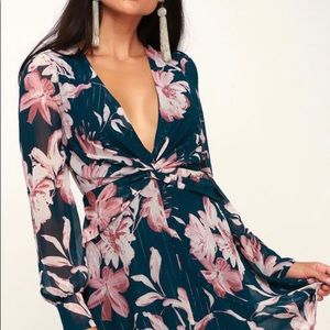 Lulus blue floral knot dress